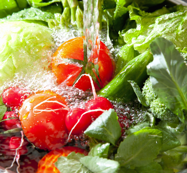 vegitables-and-fruit-being-washed